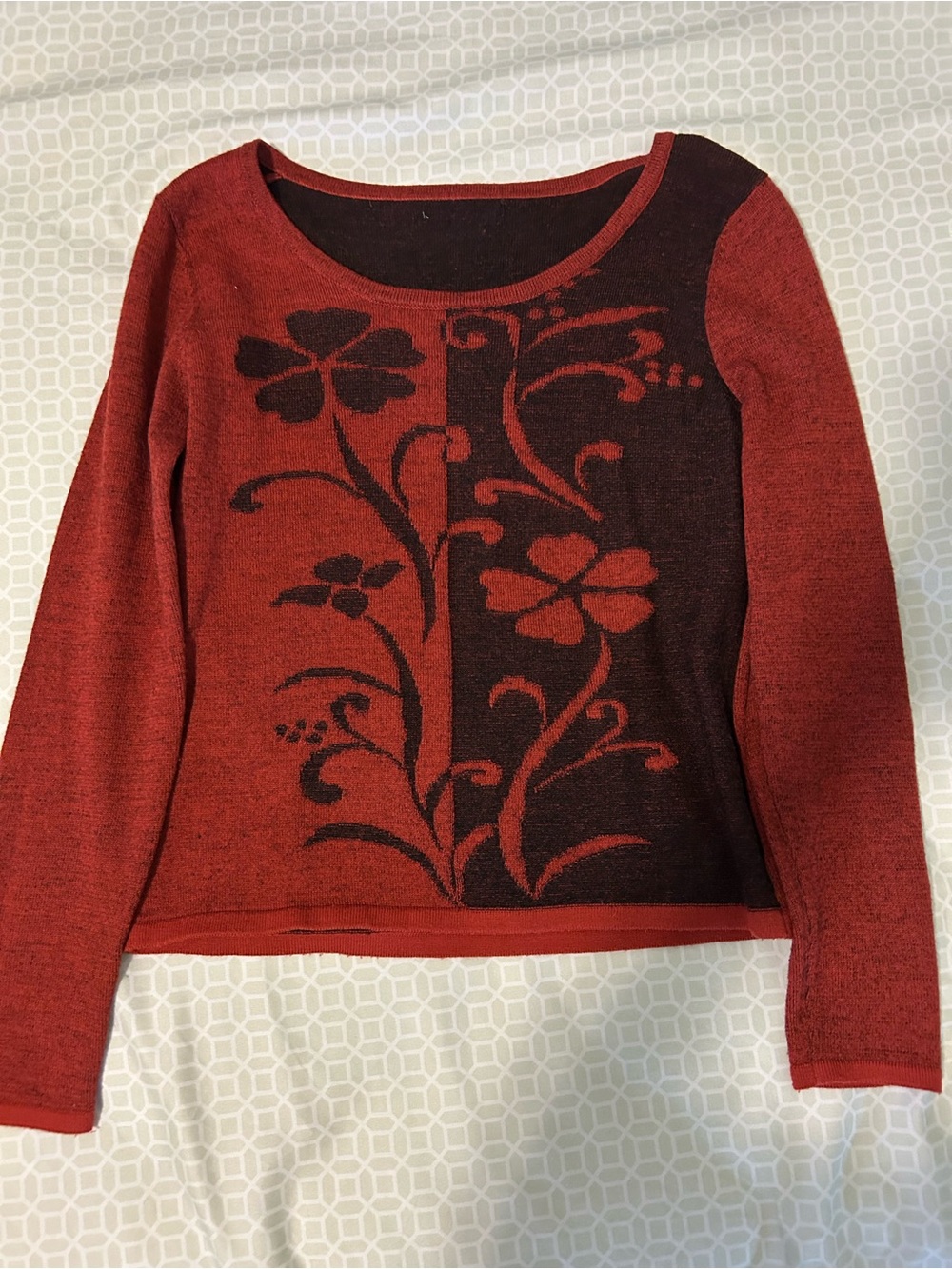 5/$10‼️ Vintage Red Floral Knit Long Sleeve Sweater